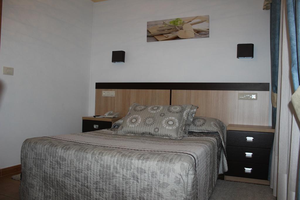 Hotel Estrella del Mar Playa de la Lanzada Habitación foto